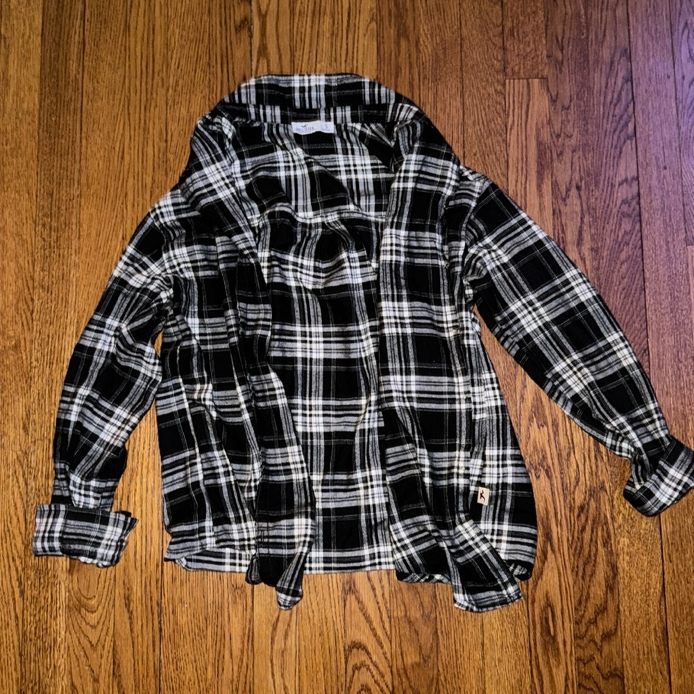 Hollister, Size small, Black and White flannel.